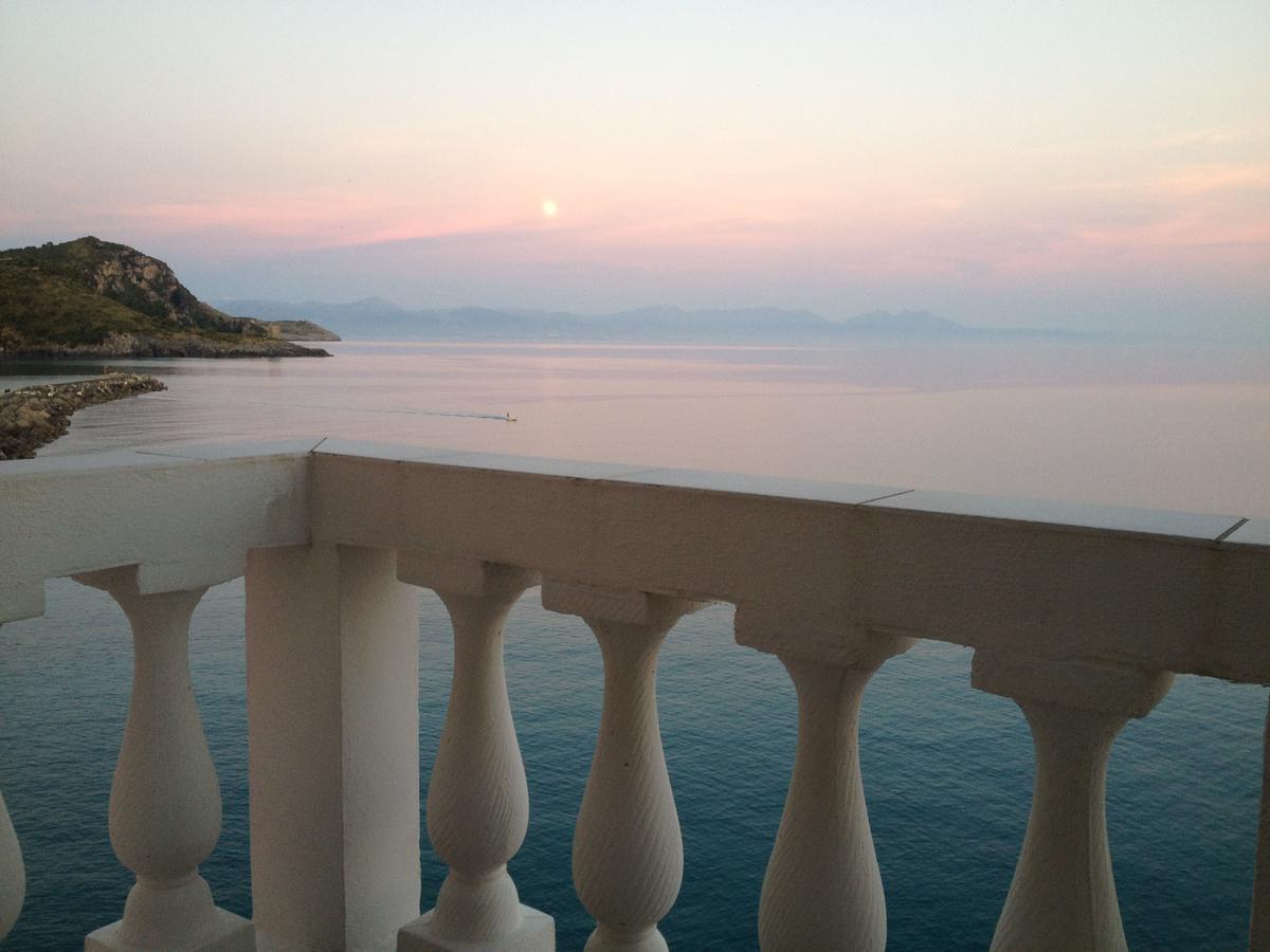 Albergo Tirreno Marina di Camerota Kültér fotó